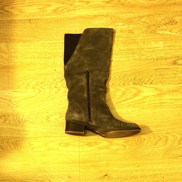 Lucky Brand suede boots  11 - Picture 2 of 7